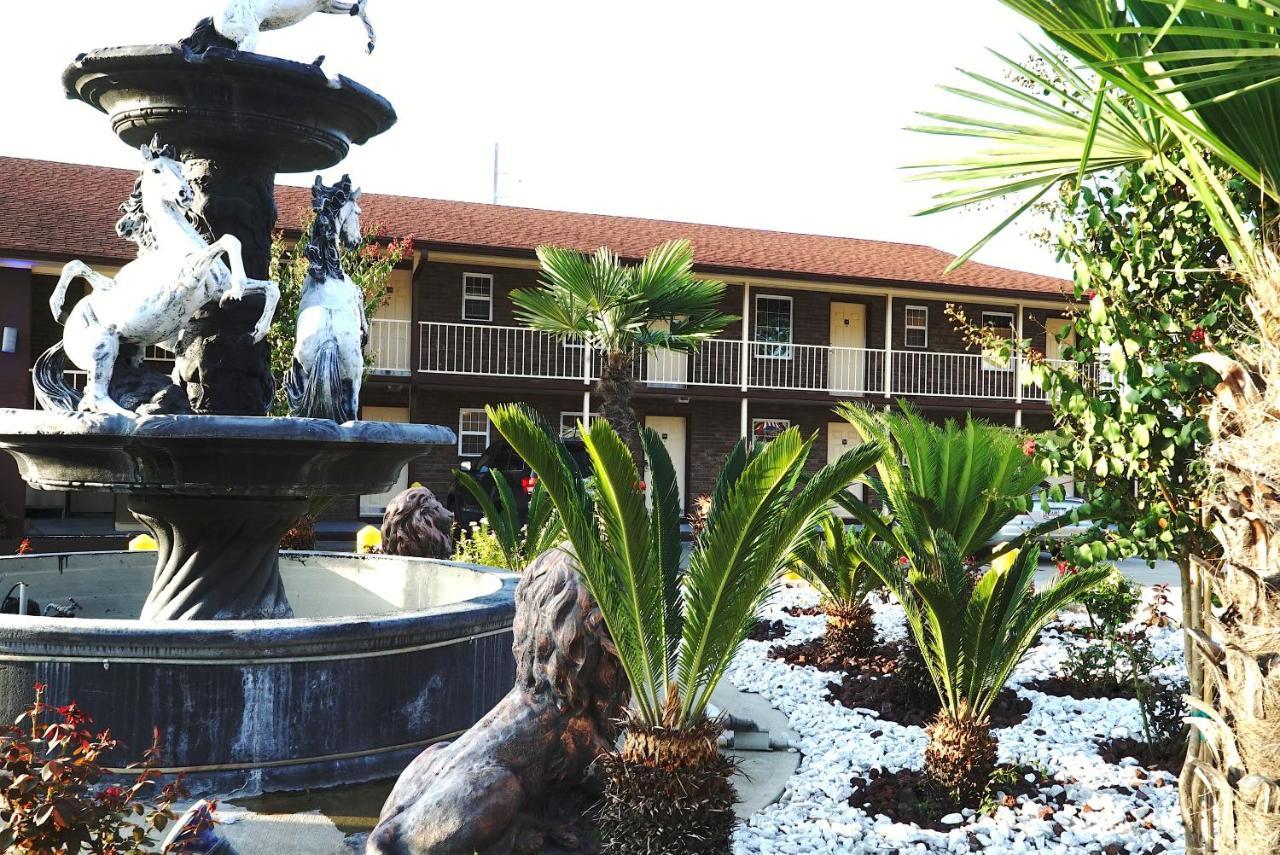 Savannah Inn And Suites Savannah Port Area Εξωτερικό φωτογραφία