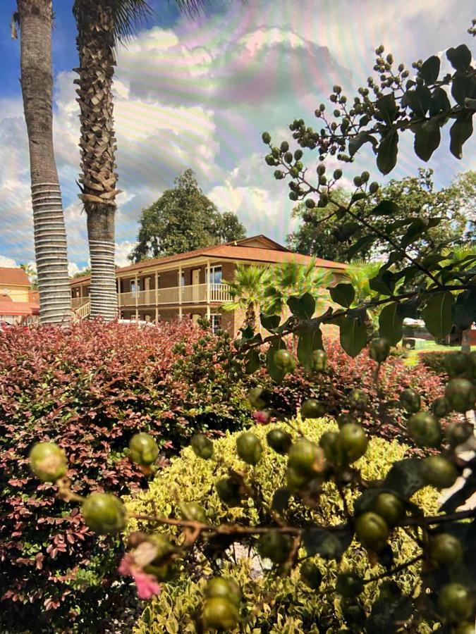 Savannah Inn And Suites Savannah Port Area Εξωτερικό φωτογραφία
