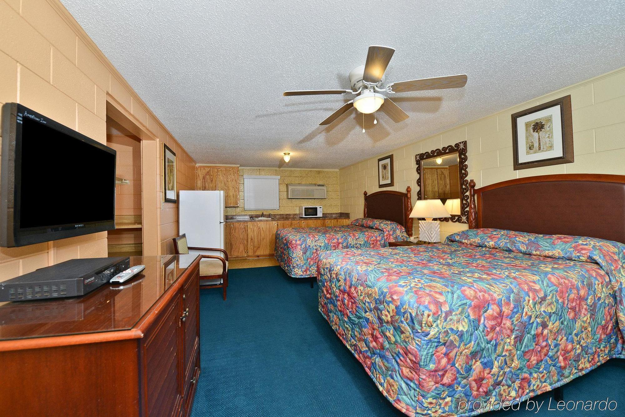 Savannah Inn And Suites Savannah Port Area Εξωτερικό φωτογραφία
